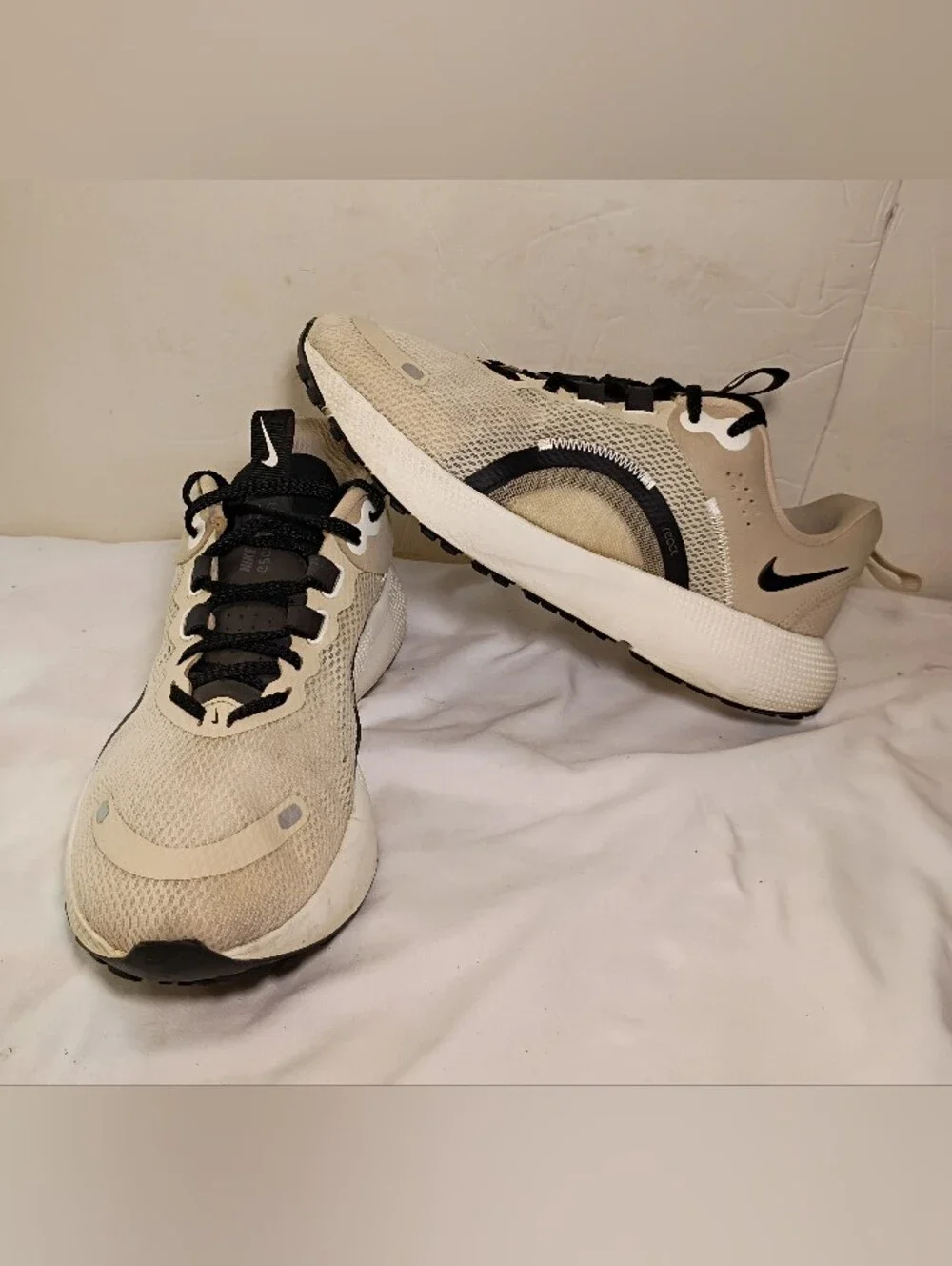 Nike React Escape Run 2 Women’s Running Shoes Size 9 Tan Sanddrift DJ9976-100